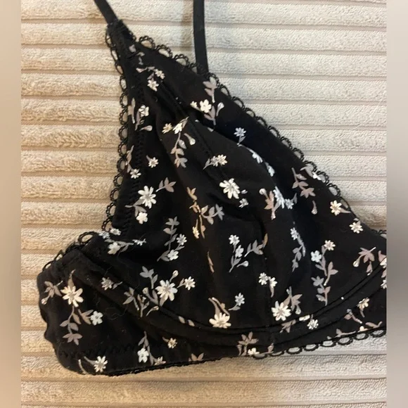 H&M Black Floral Bralette with Loop detailed Spaghetti Strap - Picture 2 of 6